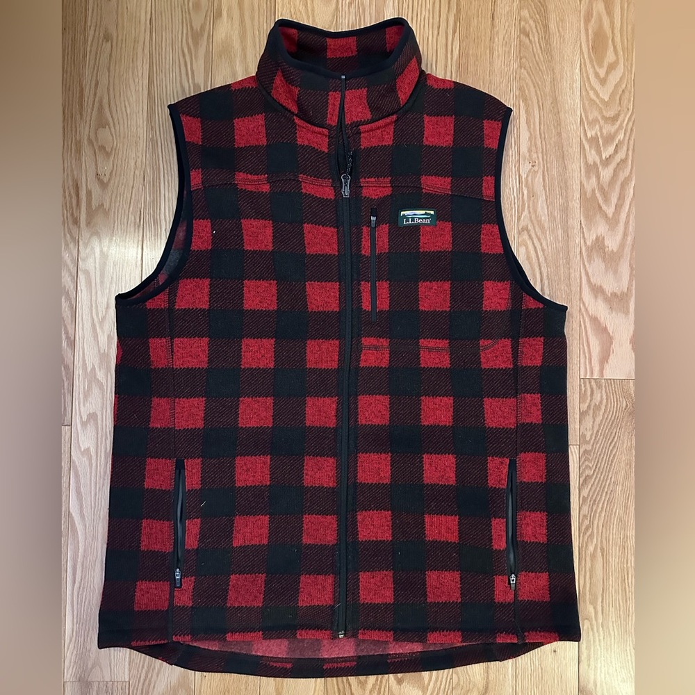 LL Bean Men’s Sweater Fleece Vest. Black/Red Checked. Large Tall. EUC.